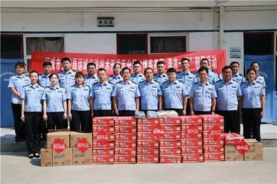 山西省運城市開發區公安分局慰問基層派出所